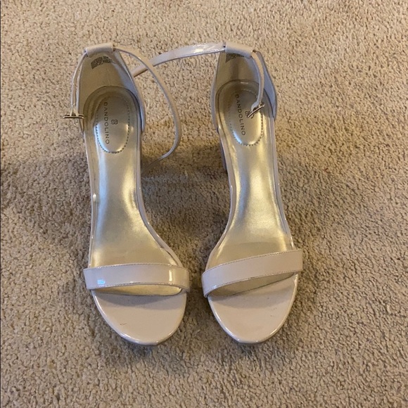 Bandolino Shoes - Nude baldolino heels.